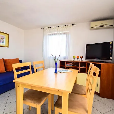 Apartments Lela 534