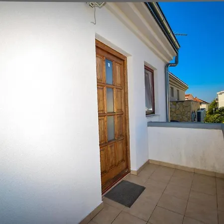 Apartments Lela 534 Pensión Pakoštane